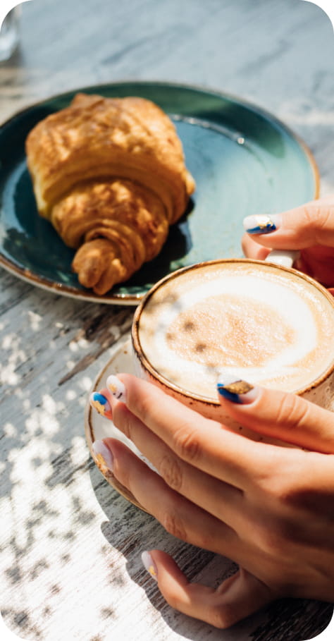 Cafes & Restaurants